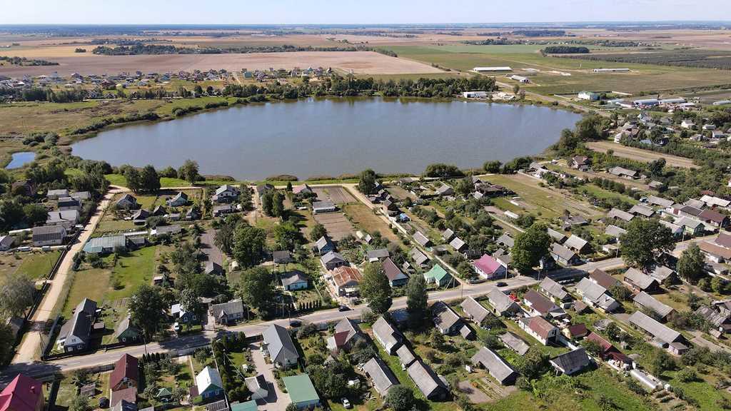 Предлагается отличное место для загородной жизни, в коттеджной застрой